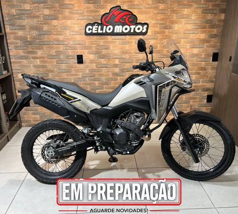 HONDA XRE 300 SAHARA ADVENTURE HONDA XRE 300 SAHARA ADVENTURE